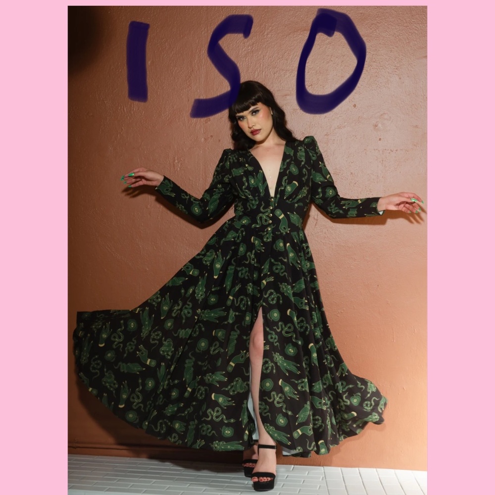 NOT FOR SALE/DISO: Pinup Girl Clarice Black Garden of Eden Print Dress